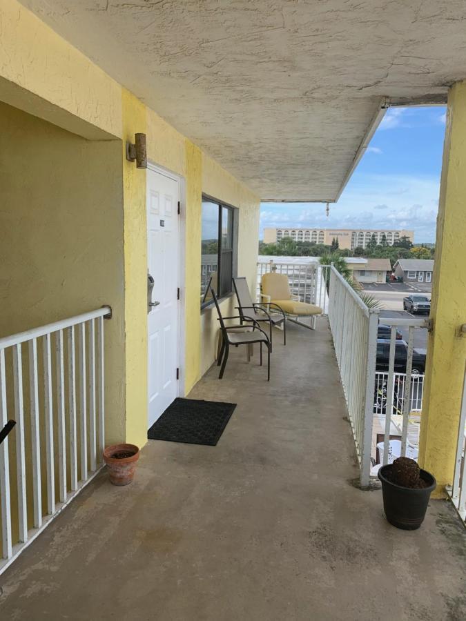 Sand Castle Motel Daytona Beach Shores Bagian luar foto