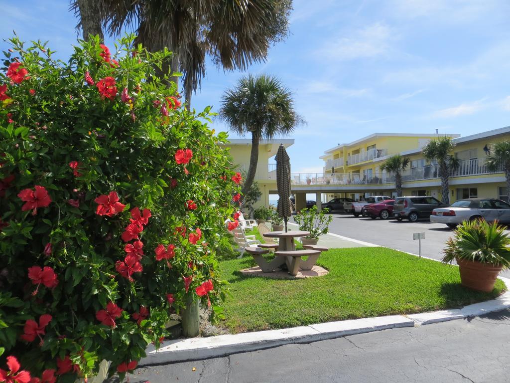 Sand Castle Motel Daytona Beach Shores Bagian luar foto