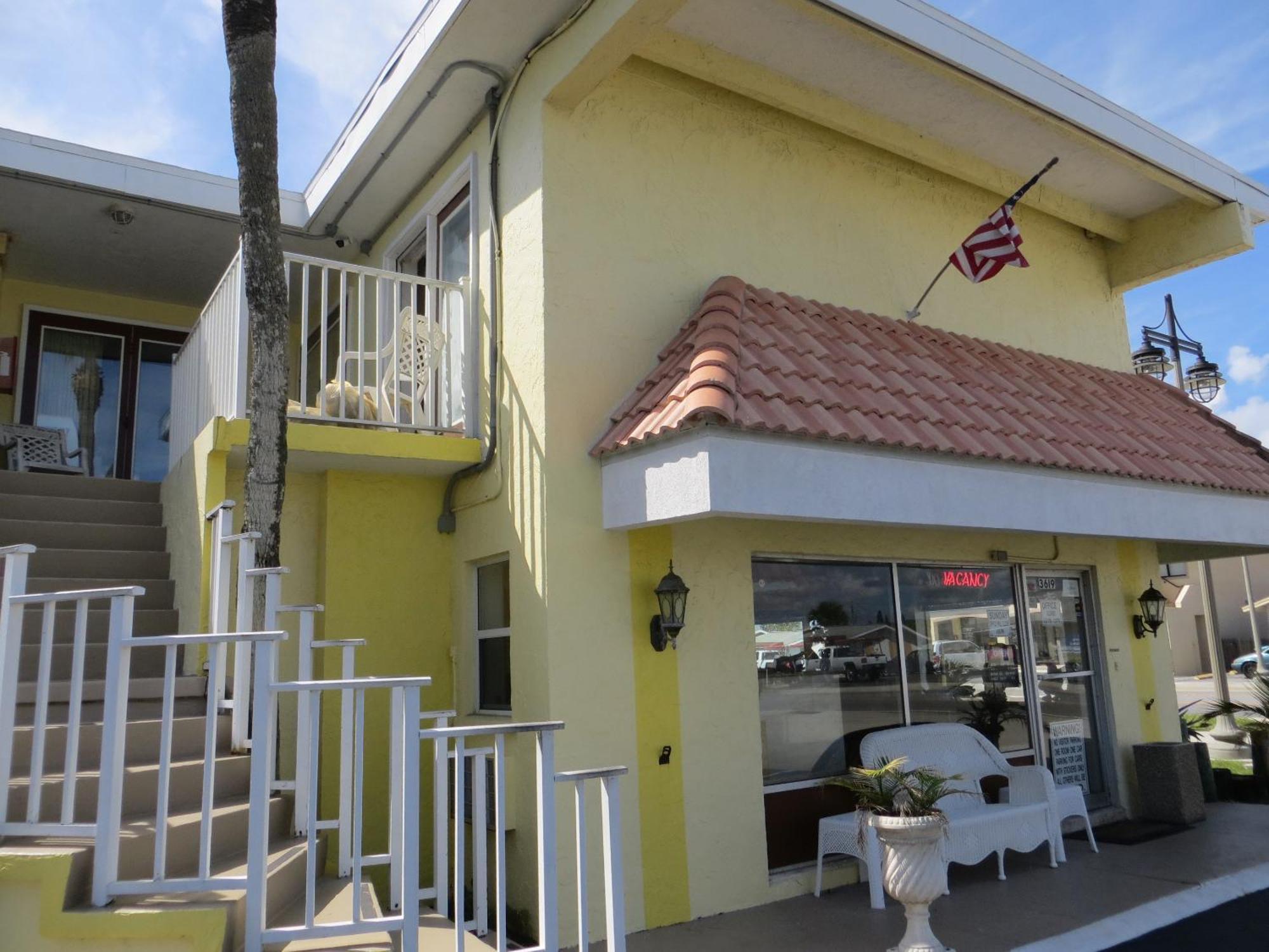 Sand Castle Motel Daytona Beach Shores Bagian luar foto